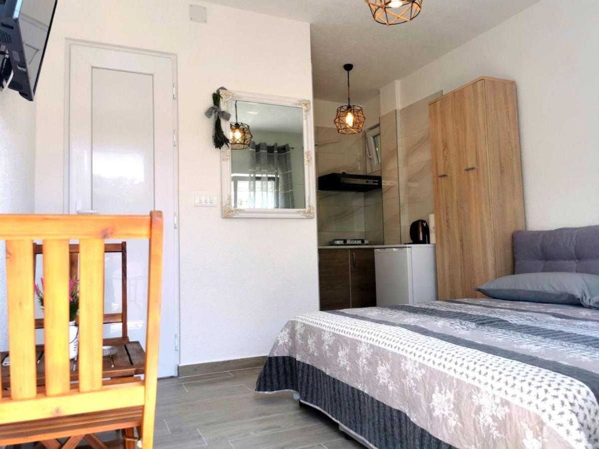 Apartments Lily Neum Exterior foto